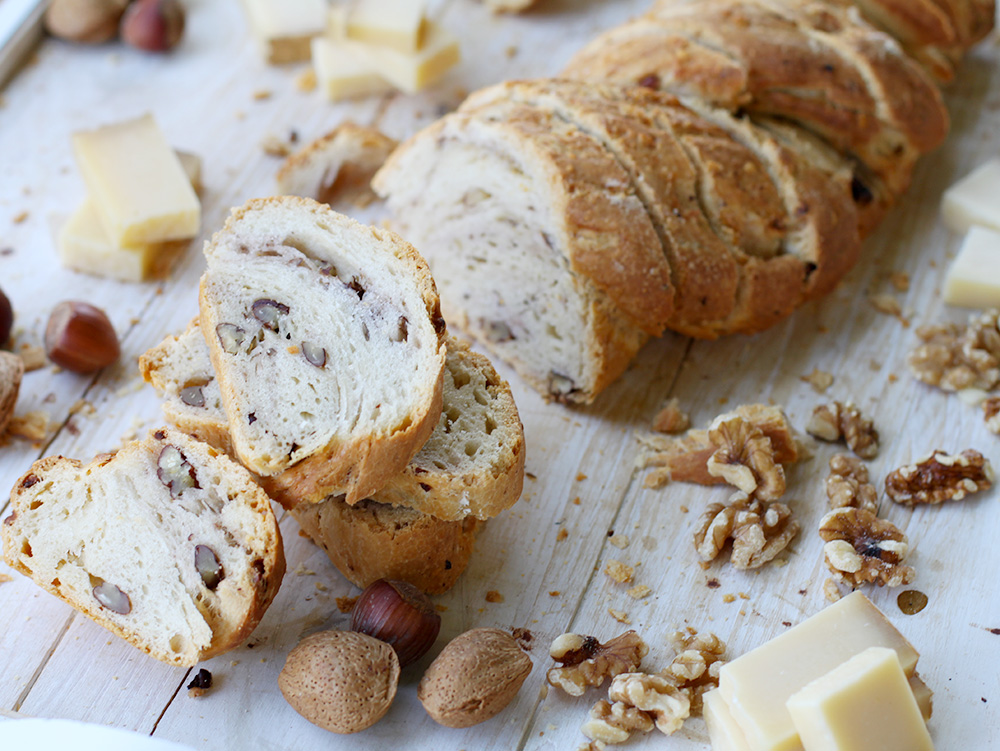 Pan de queso y nueces