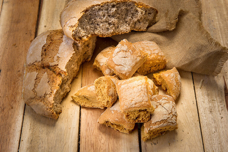 Crostes de pan payés